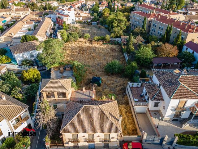 SOLAR EN EL CENTRO DE LA ZUBIA IDEAL PARA BLOQUE DE PISOS EDIFICABILIDAD 2.6 photo 0