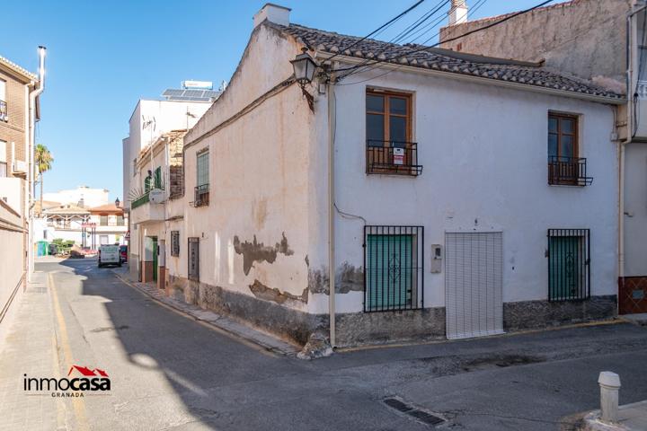 CASA PAREADA PARA REFORMAR EN LAS GABIAS photo 0