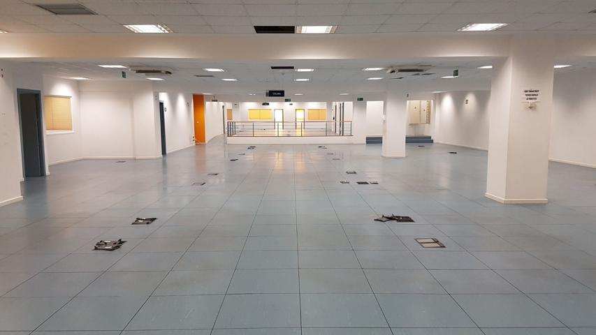 OFICINA EN ALQUILER EN PCT CARTUJA photo 0