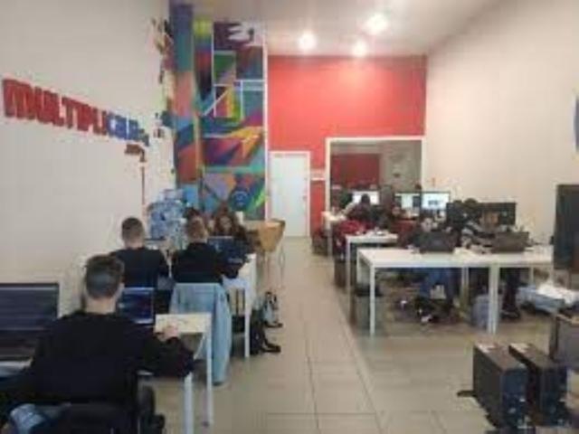 Oficina En alquiler en Avenida De Las Ciencias, Sevilla photo 0