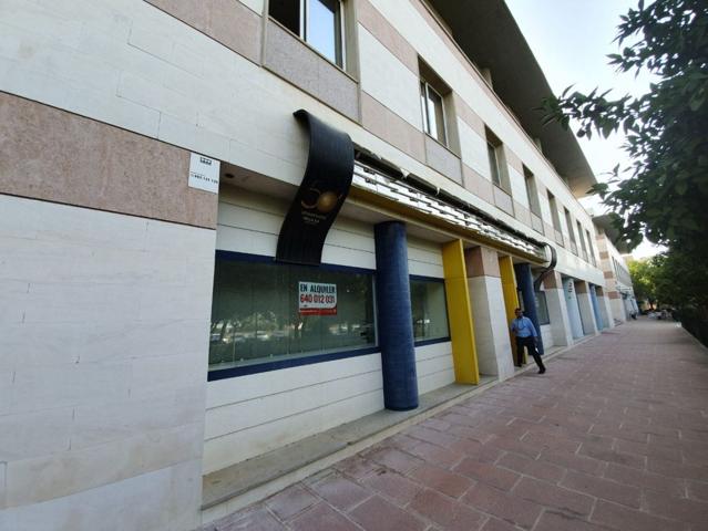 Oficina En alquiler en Avenida De Las Ciencias, Sevilla photo 0