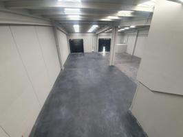 ESTUPENDA NAVE PARA DELEGACIÓN COMERCIAL CON EXCELENTES OFICINAS photo 0