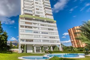 Bonito apartamento con 3 dormitorios y 2 baños en Playa de Poniente photo 0