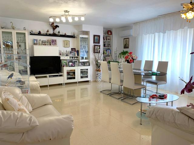 Amplio Ático en Venta en Benidorm photo 0