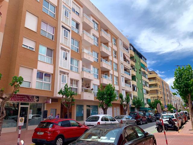 Apartamento en alquiler anual en el centro de Benidorm photo 0