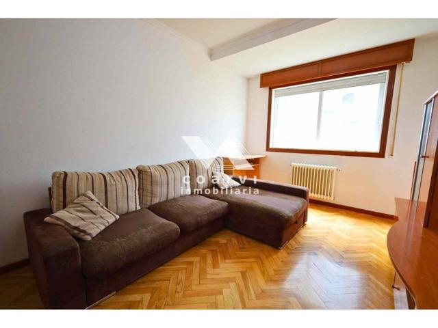 Apartamento en venta en A Valenzá photo 0