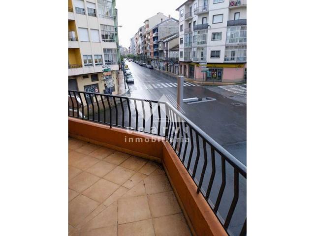 Piso en venta en O Vinteun, Ourense photo 0