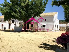 En venta 2 encantadores y típicos cortijos andaluces. photo 0