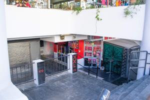 Local Comercial en Funcionamiento con Licencia y Rentabilidad Inmediata photo 0