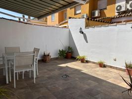 Amplia vivienda de 4 Dormitorios y patio privado photo 0