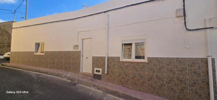 CHALET EN ARONA PUEBLO. VENTA SIN HIPOTECA photo 0