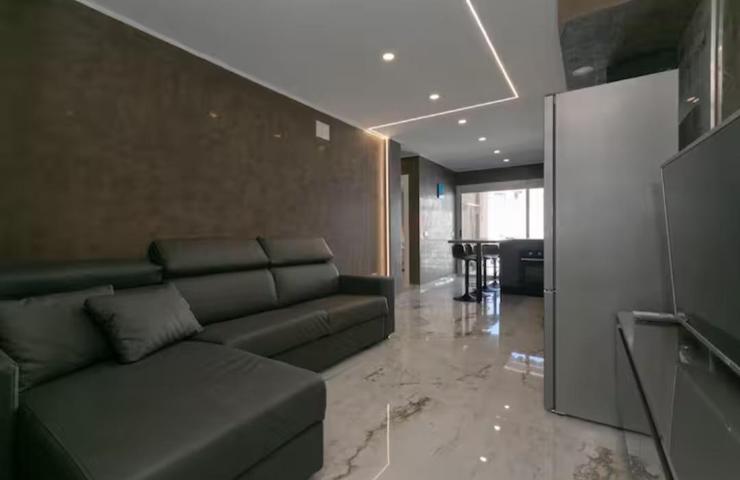 Apartamento en Playa San Juan. photo 0