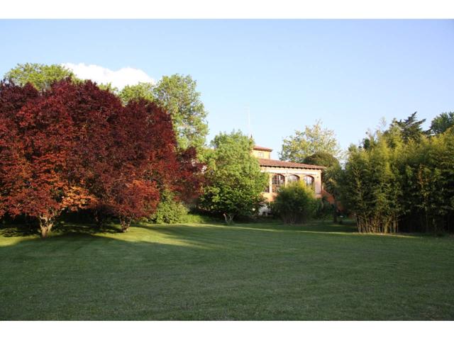 VENTA DE CASA en VALLADOLID , CON FINCA de 36.000 metros cuadrados. photo 0