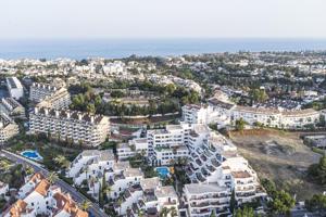 Apartam. por meses con jardín en Nueva Andalucía photo 0