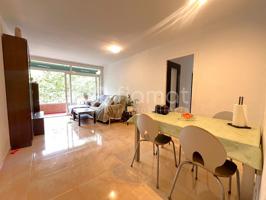 PISO EN VENTA EN PLAÇA TOMAS BARAUT photo 0