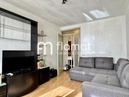 Piso en Venta en la Calle Santander photo 0
