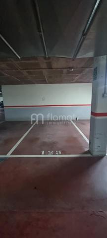 Parking Zona Corte Ingles photo 0