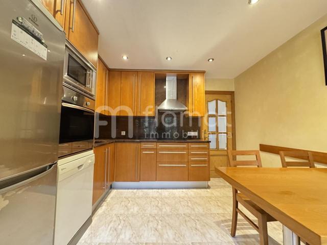 PISO EN VENDA EN LA ZONA DE PEDRET photo 0