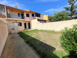 ADOSADO EN VENTA MELCHOR CON JARDIN Y TERRAZAS photo 0