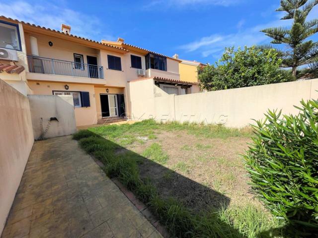 ADOSADO EN VENTA MELCHOR CON JARDIN Y TERRAZAS photo 0