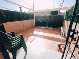 Planta baja en San Fulgencio con terraza y piscina comunitaria photo 0