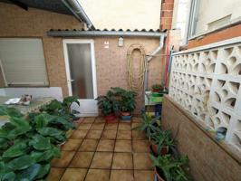 Casa de dos plantas en el Raval photo 0