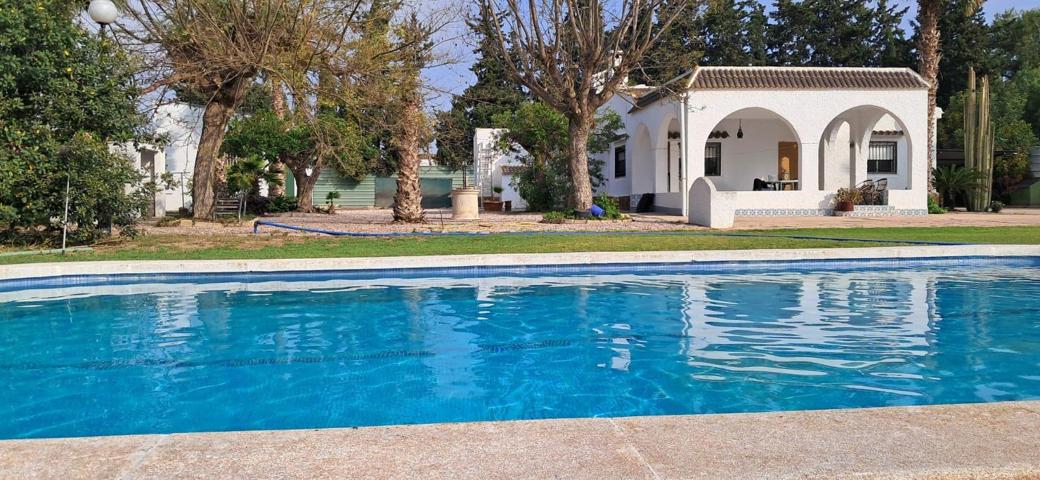 Impresionante Chalet en Valverde, Elche: Espacios Amplios y Comodidades Exclusivas photo 0