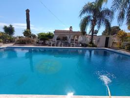 Impresionante Chalet en Elche, Zona Daimes: Espacio y Comodidad al Alcance de tu Mano photo 0