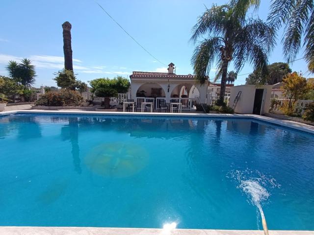 Impresionante Chalet en Elche, Zona Daimes: Espacio y Comodidad al Alcance de tu Mano photo 0