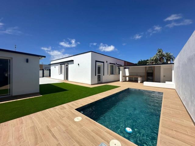 CHALET NUEVO A ESTRENAR CON PISCINA photo 0