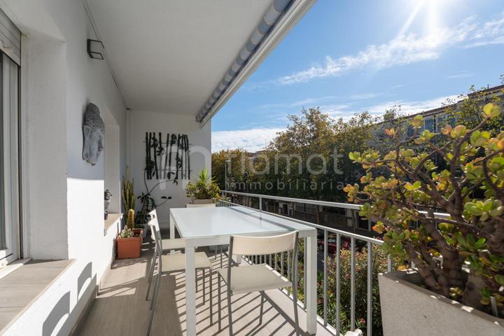 Piso en venta de 4 habitaciones en Roses photo 0