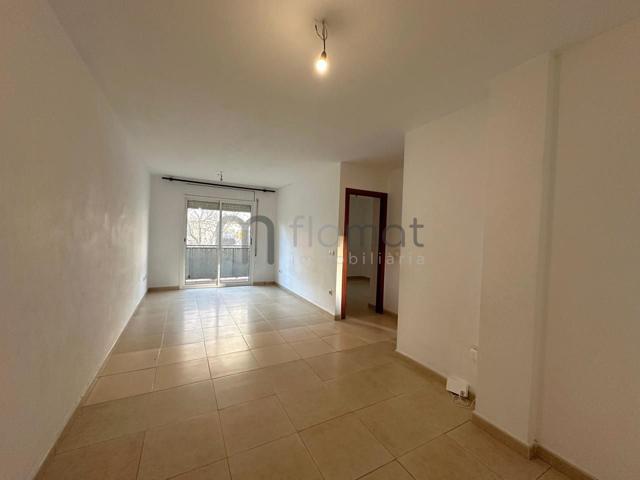 Piso en venta en Figueres de 82 m2 photo 0