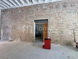 LOCAL CON ENCANTO EN FIGUERES photo 0