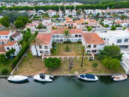 PISO EN EL CANAL SEGRE photo 0