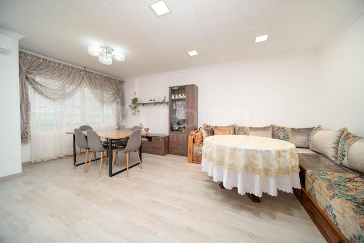 PISO DE TRES HABITACIONES EN C-PUIG ROM photo 0