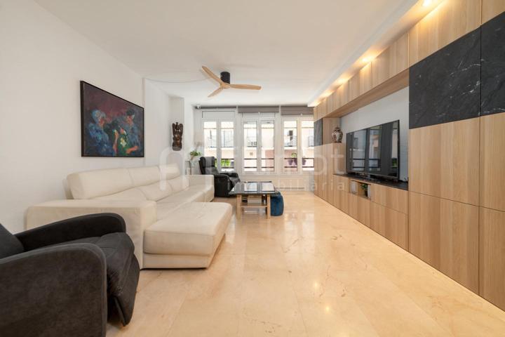 Piso elegante con grandes terrazas en Carrer Nou, Figueres photo 0