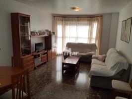 GRAN PISO ZONA ANTIGUO HOSPITAL photo 0