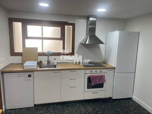 SE ALQUILA GRAN PISO EN PASEO GERMANIAS.SE HACE SEGURO DE COBRO, MINIMO 4.000€ NOMINA photo 0