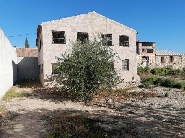 ¡OPORTUNIDAD ÚNICA! IMPRESIONANTE CASA DE 2 PLANTAS CON AMPLIO TERRENO Y SEGUNDO INMUEBLE POLIVALENT photo 0