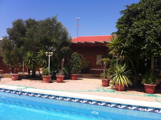Chalet Independiente en Playa Honda – Jardín, Piscina Privada y Excelente Conectividad photo 0