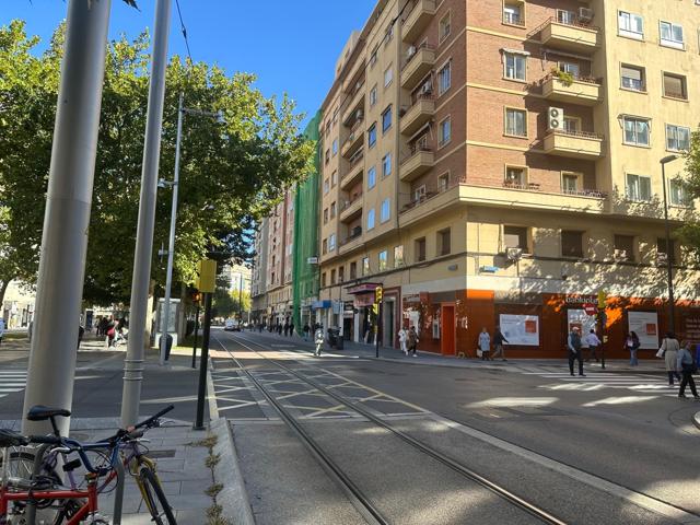 Oficina En venta en Universidad San Francisco, Zaragoza photo 0