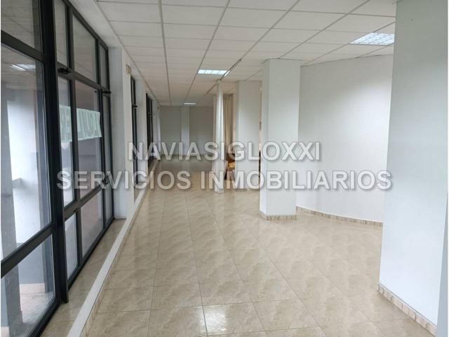 Oportunidad. Gran oficina en Navia photo 0