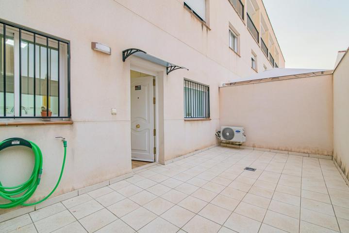 VENTA DE PISO amueblado CASI NUEVO EN HIJAR con patio de 25 m2 photo 0