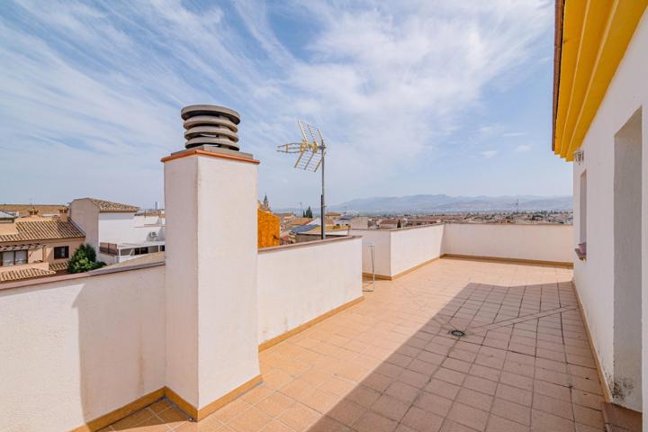 PISO DE 3 DORMITORIOS CON TERRAZA en LAS GABIAS photo 0