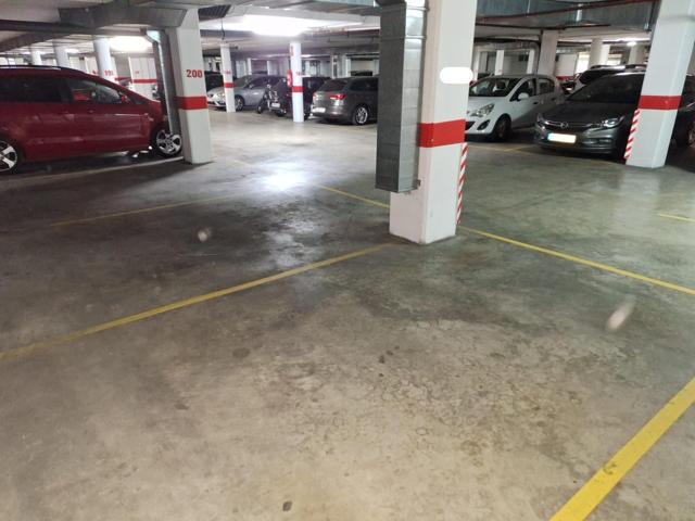¡Tu plaza de garaje en el Actur te está esperando! 🚗 photo 0