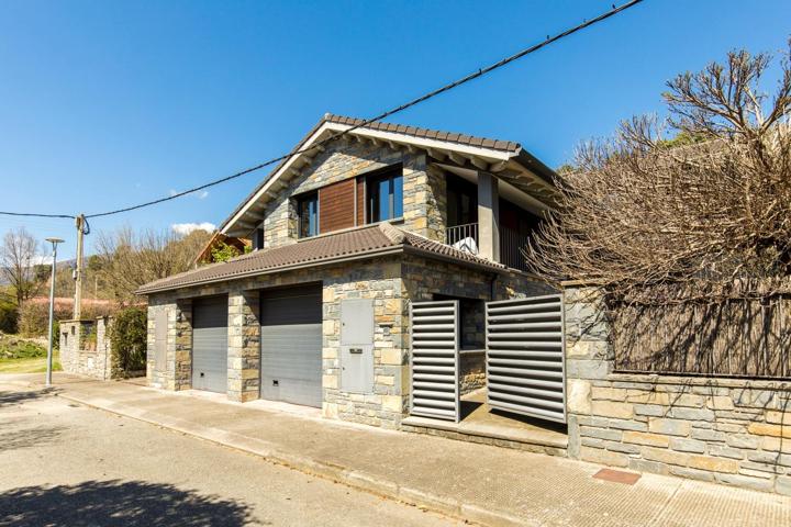 Exclusiva propiedad de lujo en el corazón del Pirineo Aragonés🏡 photo 0