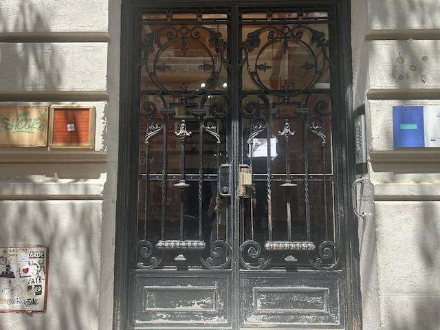 SE ALQUILA UNA ELEGANTE OFICINA EN EL CENTRO DEL CASCO HISTORICO photo 0