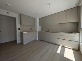 🏡 Exclusiva Vivienda Reformada junto a Plaza de Los Sitios photo 0