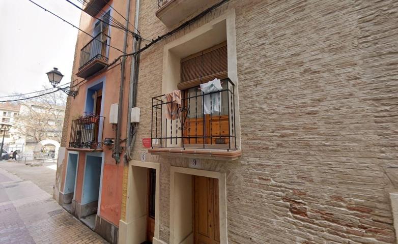 Oportunidad única en el corazón de Zaragoza: Edificio con gran potencial photo 0