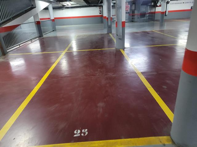 Venta de plaza de garaje en zona Actur, ubicación inmejorable photo 0